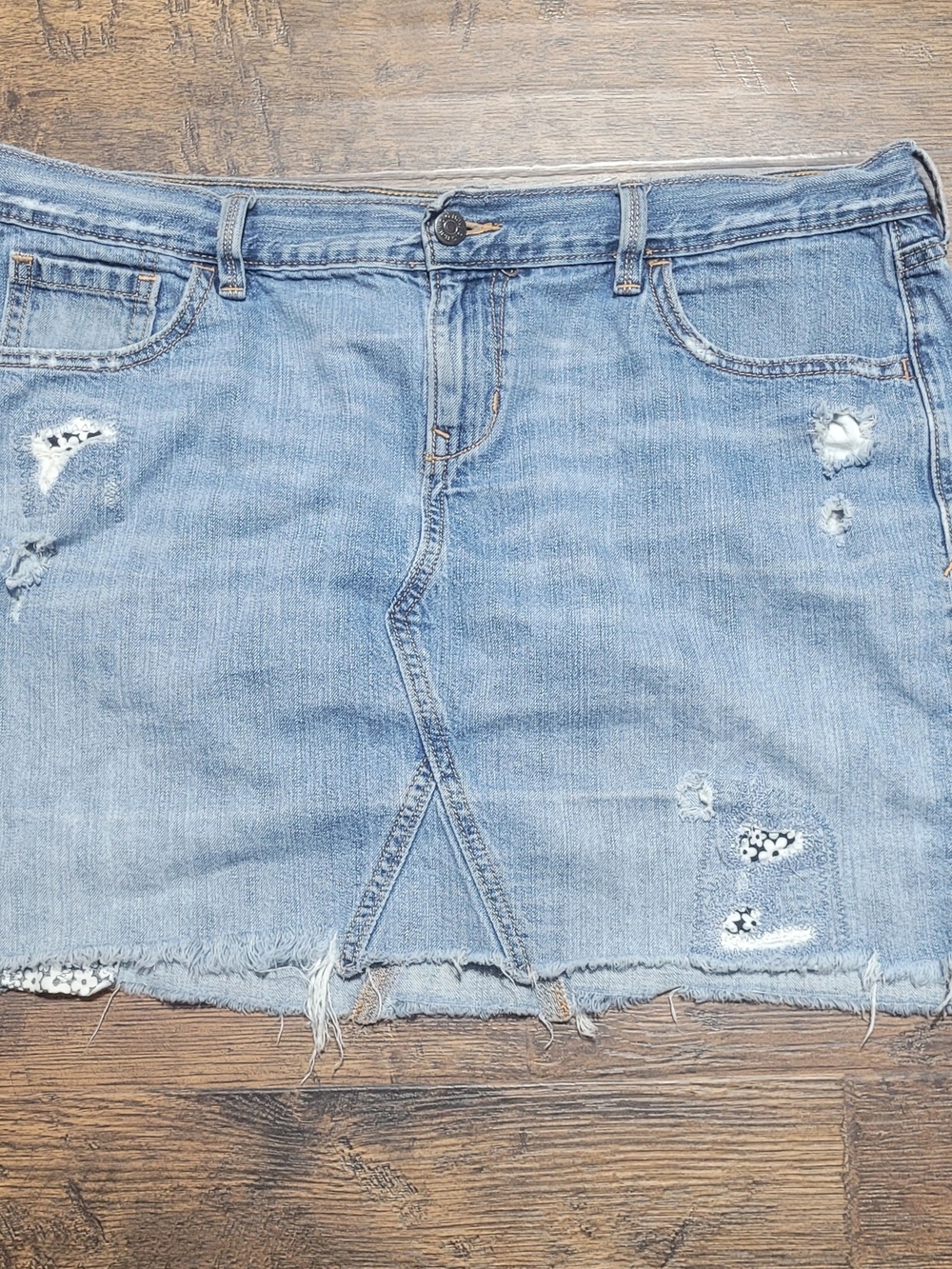 Old Navy Medium Blue Denim Skirt with Contrast Stitching